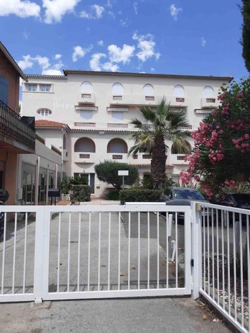 Bandol: Elegant Et Cosy 2 Pieces, Proche Ville Et Plage ภายนอก รูปภาพ